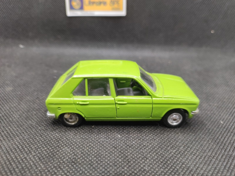 PEUGEOT 104 - SOLIDO - N° 12 - 1/43 | Peugeot 104 Verte - 12 |