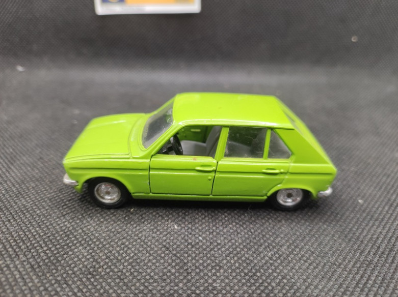 PEUGEOT 104 - SOLIDO - N° 12 - 1/43 | Peugeot 104 Verte - 12 |