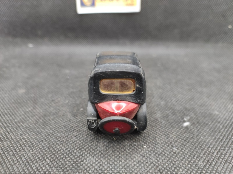 PEUGEOT 172 R 1927 - NOREV - N° 8 - 1/43° | Peugeot 172 R de 1927 - 8 |