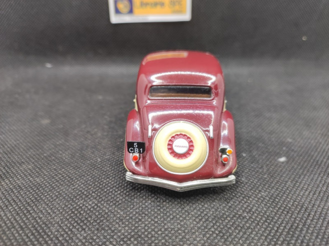 PANHARD DYNAMIC 1939 - IXO - N° 30 - 1/43 | Panhard Dynamic de 1939 - 30 |