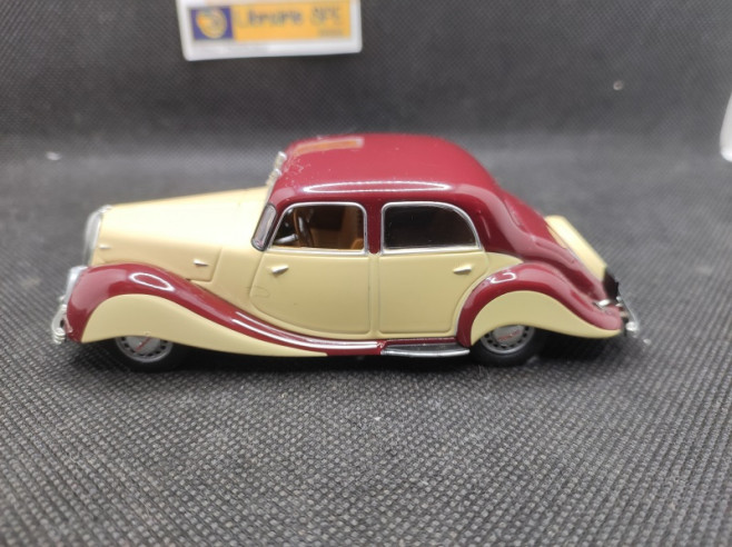 PANHARD DYNAMIC 1939 - IXO - N° 30 - 1/43 | Panhard Dynamic de 1939 - 30 |