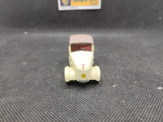 PEUGEOT VLV 1941 - NOREV - N° 479102 - 1/43 | Peugeot VLV de 1941 - 479102 |
