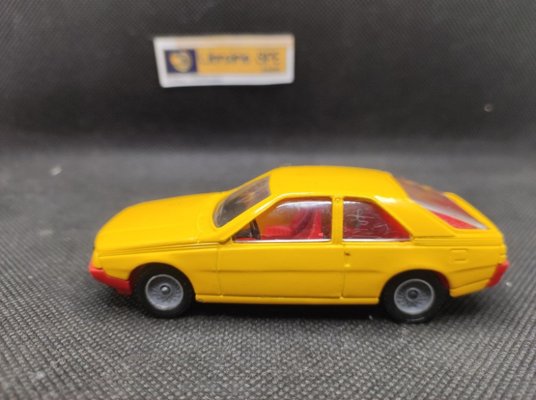RENAULT FUEGO - SOLIDO - N° 1203 - 1/43 | Renault Fuego - 1203 |