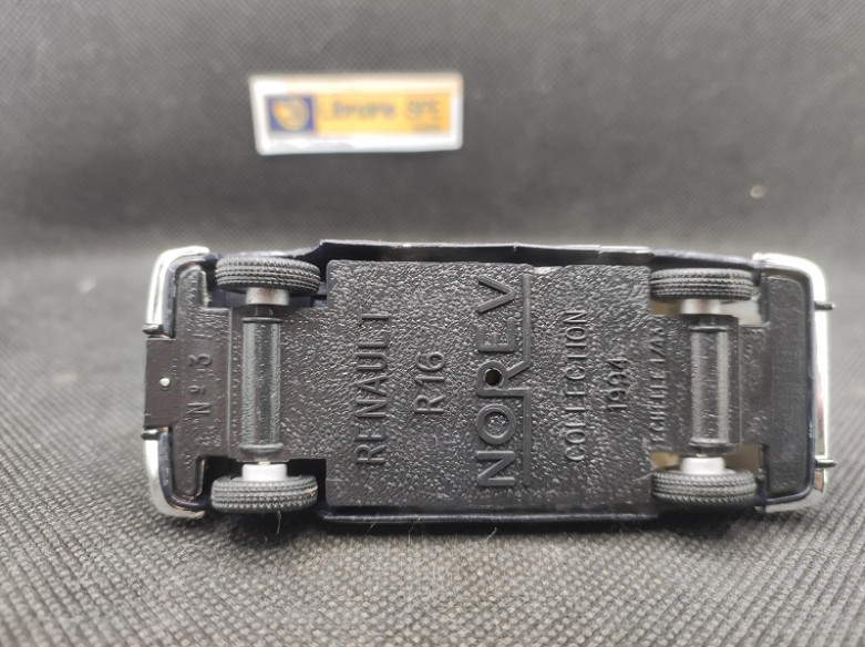 RENAULT 16 TX 1976 - NOREV - 1/43 | Renault R16 TX de 1976 noir |