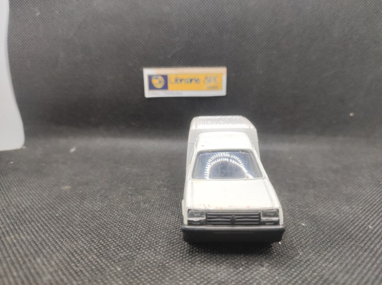 RENAULT EXPRESS "GIBERIT" - SOLIDO - N° 42 - 1/43 | Renault Express "Giberit" - 42 |