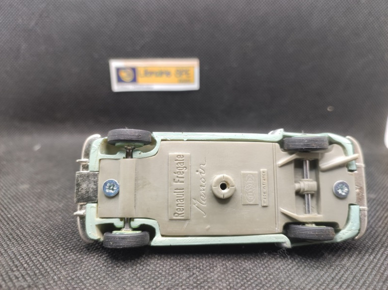 RENAULT FREGATE MANOIR 1959 - ELYSEE - N° ELY567 - 1/43 | Renault frégate manoir de 1959 - ELY567 |