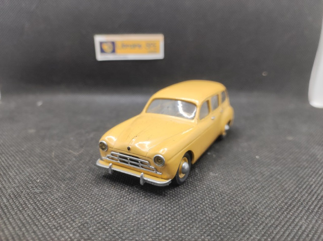 RENAULT FREGATE DOMAINE 1956 - CJM - N° 1.80 - 1/43 | Renault Frégate Domaine 1956 - 1.80 |