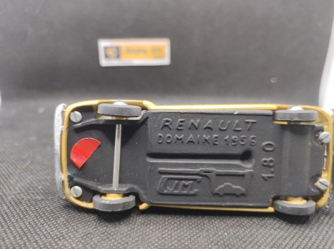 RENAULT FREGATE DOMAINE 1956 - CJM - N° 1.80 - 1/43 | Renault Frégate Domaine 1956 - 1.80 |