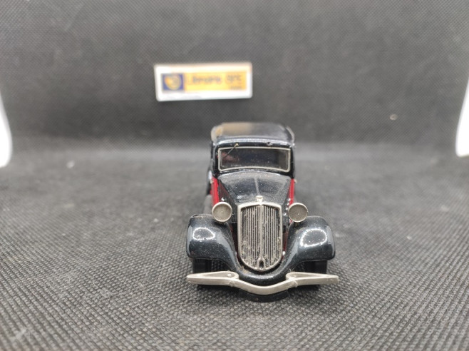 RENAULT VIVAQUATRE KZ 17 - ESDO - N° 35 - 1/43 | Renault Vivaquatre KZ 17 - 35 |