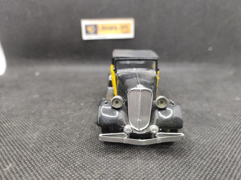 RENAULT PRIMASTELLA TYPE PG 10 - DUBRAY - N° 38 - 1/43 | Renault Primastella Type PG 10 - 38 |