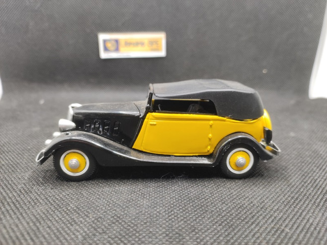 RENAULT PRIMASTELLA TYPE PG 10 - DUBRAY - N° 38 - 1/43 | Renault Primastella Type PG 10 - 38 |