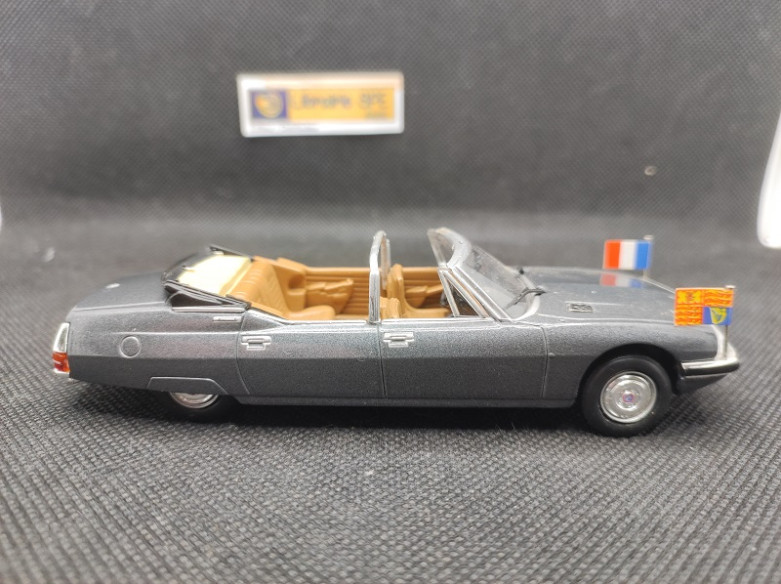 CITROEN SM PRESIDENTIELLE 1972 - NOREV - N° 96305 - 1/43 | Citroën SM Présidentielle de 1972 - 96305 |