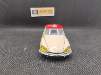 CITROEN DS 21 TAXI PARISIEN DE 1967 - ELIGOR - N° 1125 - 1/43 | Citroën DS 21 Taxi Parisien de 1967 - 1125 | 2