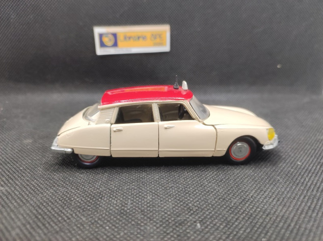CITROEN DS 21 TAXI PARISIEN DE 1967 - ELIGOR - N° 1125 - 1/43 | Citroën DS 21 Taxi Parisien de 1967 - 1125 |