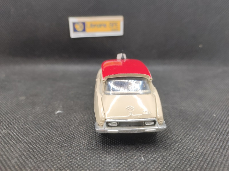CITROEN DS 21 TAXI PARISIEN DE 1967 - ELIGOR - N° 1125 - 1/43 | Citroën DS 21 Taxi Parisien de 1967 - 1125 |