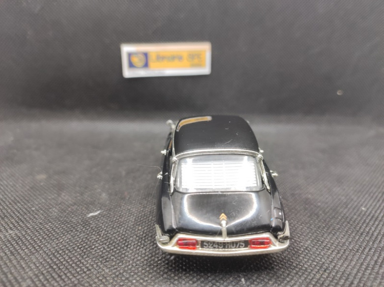 CITROEN DS 19 GENERAL CHARLES DE GAULLE 1962 - ATLAS - 1/43 | Citroën DS 19 Général Charles de Gaulle de 1962 |