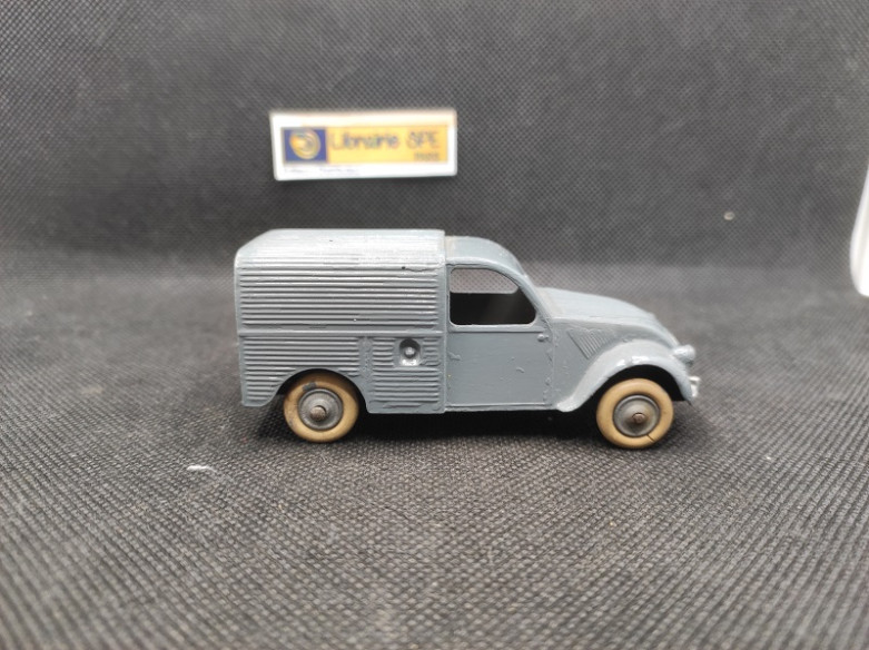 CITROEN 2CV FOURGONNETTE 1951 - JRD - N° 111 - 1/43 | Citroën 2CV Fourgonnette de 1951 - 111 |