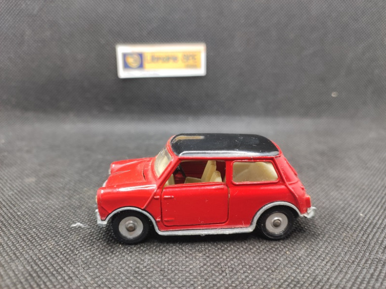 MORRIS MINI MINOR 1968 - DINKY TOYS GB - N° 183 - 1/43 | Morris Mini Minor de 1968 - 183 |