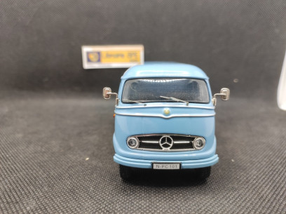 MERCEDES BENZ L319 - PREMIUM CLASSIXXS - 1/43 | Mercedes Benz L319 | 2