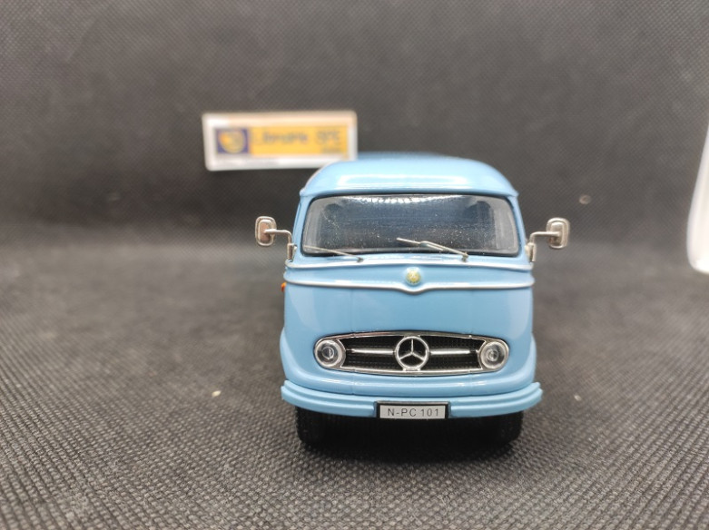 MERCEDES BENZ L319 - PREMIUM CLASSIXXS - 1/43 | Mercedes Benz L319 |