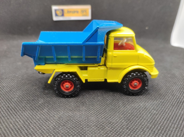MERCEDES UNIMOG BENNE - CORGI TOYS - N° 406 - 1/43 | Mercedes Unimog Benne - 406 |
