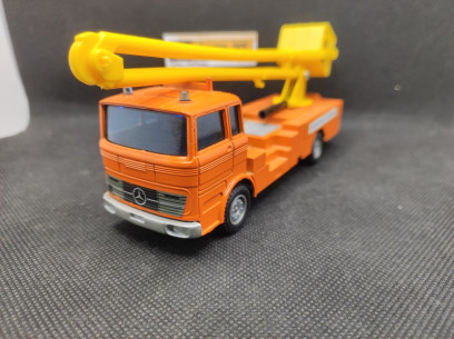 MERCEDES LP1418/46 NACELLE REPORTAGE TELE - SOLIDO - N° 358 - 1/43 | Mercedes LP 1418/46 Nacelle Reportage Télé - 358 |