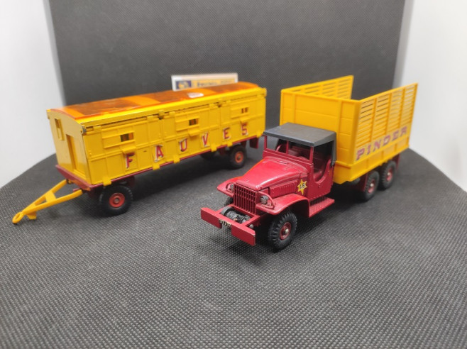 CAMION GMC CCKW 353 6x6 AVEC SA REMORQUE CIRQUE PINDER - SUPER DINKY - N° 881 - 1/43 | Camion GMC CCKW 353 6x6 + Remorque Cir...