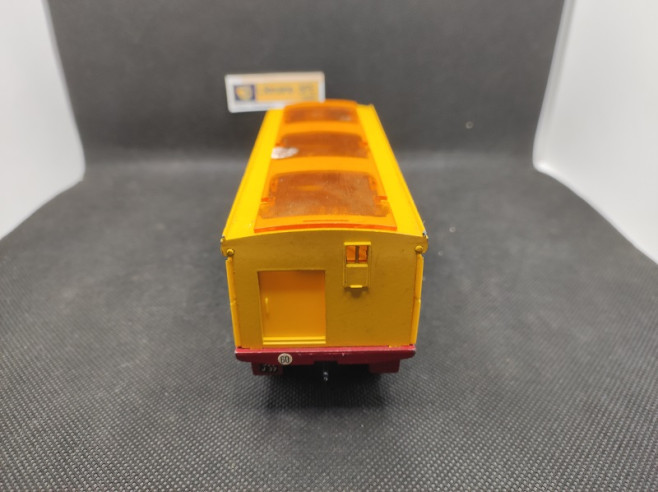CAMION GMC CCKW 353 6x6 AVEC SA REMORQUE CIRQUE PINDER - SUPER DINKY - N° 881 - 1/43 | Camion GMC CCKW 353 6x6 + Remorque Cir...