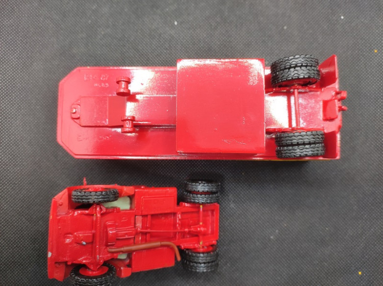 TRACTEUR MARMON INTERNATIONAL PORTEUR " CIRQUE PINDER " - MINICIRQUE - N° MV 7 - 1/50 | Tracteur Marmon International Porteur...