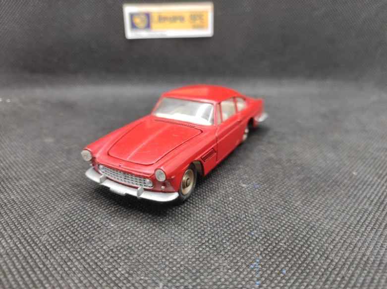 FERRARI 250 GT - DINKY TOYS FR - N° 515 - 1/43 | Ferrari 250 GT - 515 |