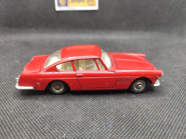 FERRARI 250 GT - DINKY TOYS FR - N° 515 - 1/43 | Ferrari 250 GT - 515 |