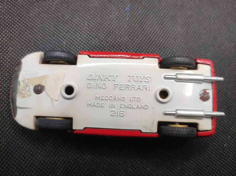 DINO FERRARI N° 20 - DINKY TOYS GB - N° 216 - 1/43 | Dino Ferrari N°20 - 216 |