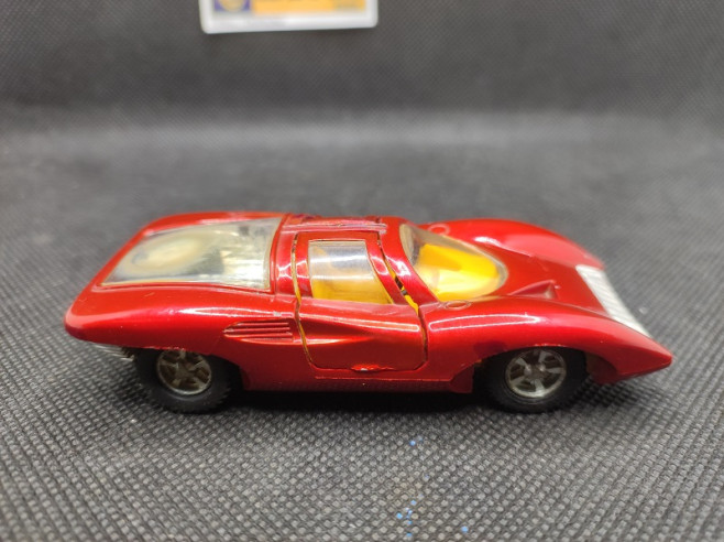 FERRARI P5 - DINKY TOYS GB - N° 220 - 1/43 | Ferrari P5 - 220 |