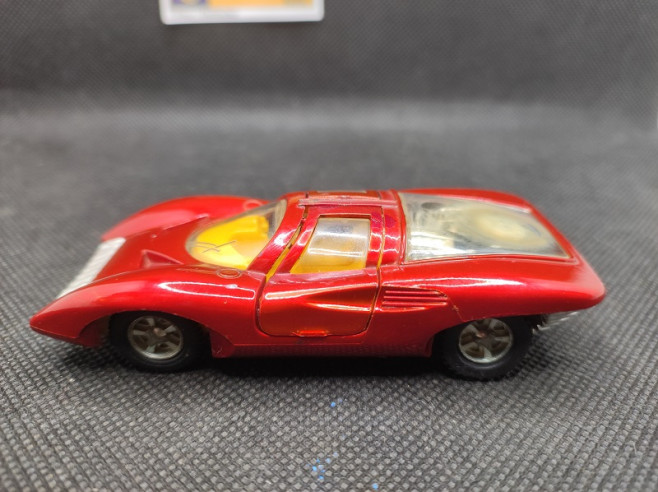 FERRARI P5 - DINKY TOYS GB - N° 220 - 1/43 | Ferrari P5 - 220 |
