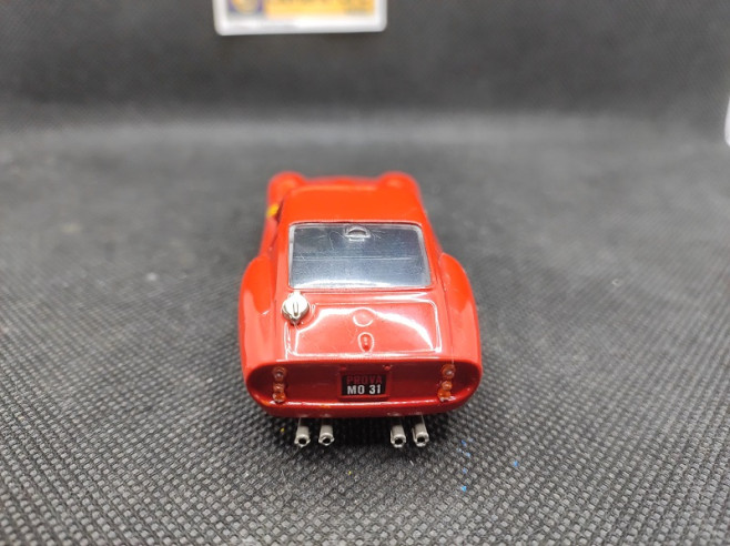 FERRARI 250 GTO - MODEL BOX - N° 8401 - 1/43 | Ferrari 250 GTO - 8401 |