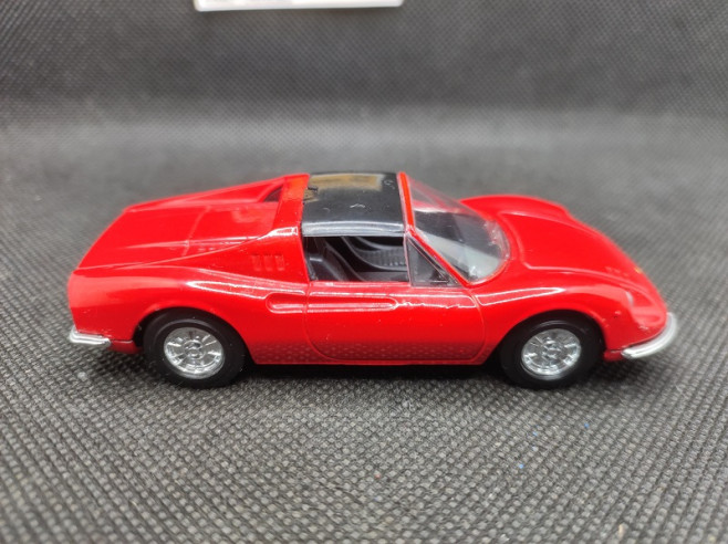FERRARI DINO 246 GTS - MATCHBOX DINKY - N° DY...