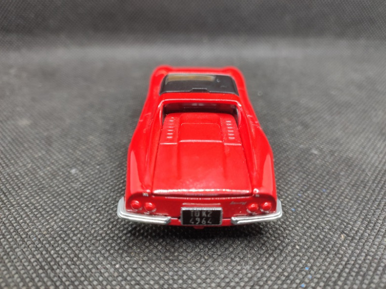 FERRARI DINO 246 GTS - MATCHBOX DINKY - N° DY 24 - 1/43