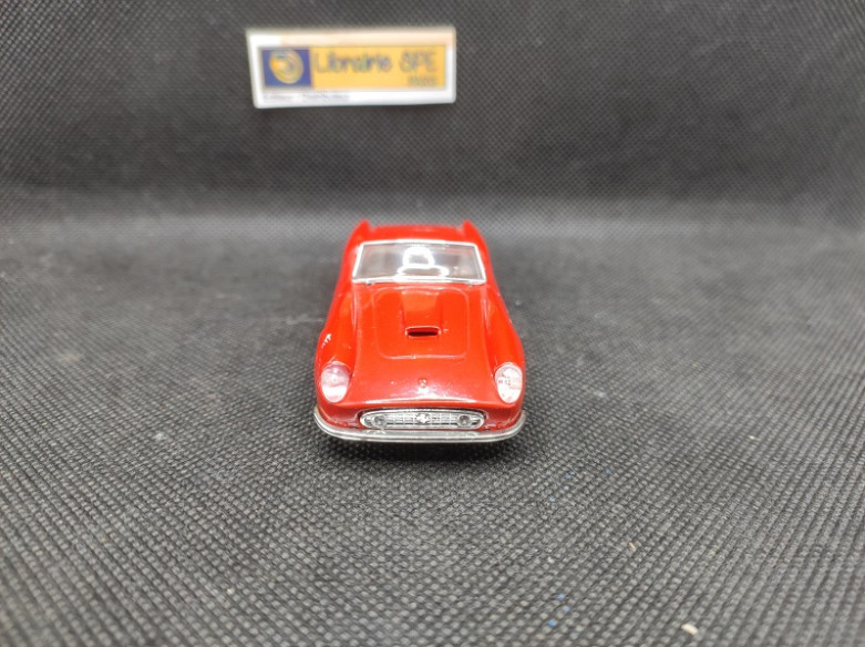 FERRARI 250 GT SPYDER CALIFORNIA 1960 - VITESSE - N° 140 - 1/43 | Ferrari 250 GT Spyder California de 1960 - 140 |
