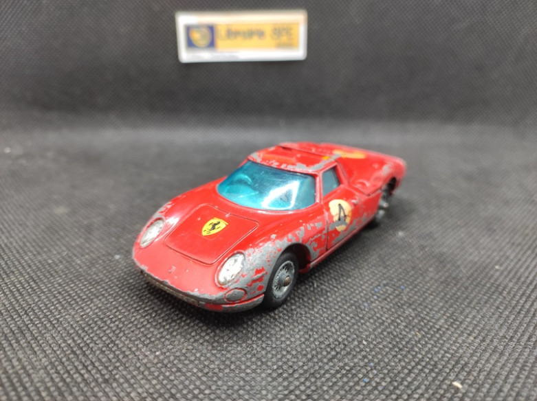 FERRARI BERLINETTA 250 LE MANS N° 4 - CORGI TOYS - N° 317 - 1/43