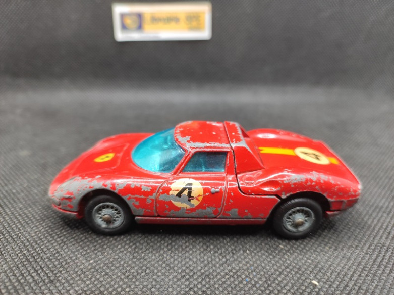 FERRARI BERLINETTA 250 LE MANS N° 4 - CORGI TOYS - N° 317 - 1/43