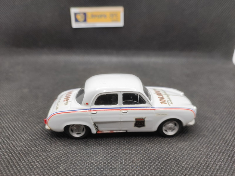 RENAULT DAUPHINE "100.000 eme" - SOLIDO - N° 5 - 1/43 | Renault Dauphine 100.000eme - 5 |