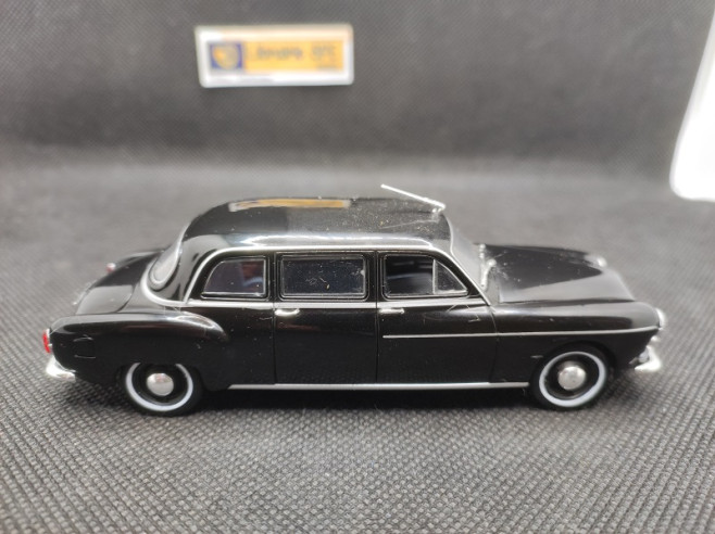 RENAULT FREGATE LIMOUSINE - ATLAS - 1/43 | Renault Frégate Limousine |