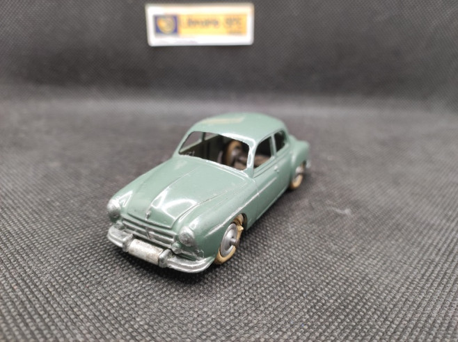 RENAULT FREGATE - C.I.J - N° 3.51 - 1/43 | Renault Frégate - 3.51 |