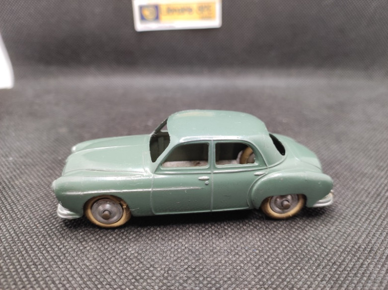 RENAULT FREGATE - C.I.J - N° 3.51 - 1/43 | Renault Frégate - 3.51 |