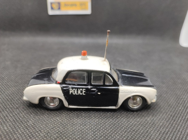 RENAULT DAUPHINE POLICE - C.I.J - N° 3.57 - 1/43 | Renault Dauphine Police - 3.57 |