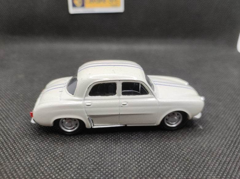 RENAULT DAUPHINE 1093 1962 - SOLIDO - N° 421431240 - 1/43 | Renault Dauphine 1093 de 1962 - 421431240 |