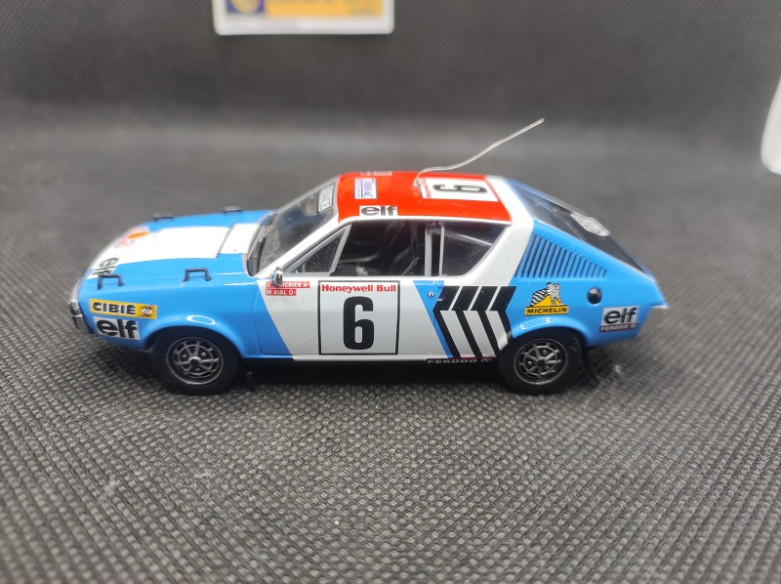 RENAULT R17 GORDINI "Jean Luc Therrier" 1974 - IXO - N° 135 - 1/43 | Renault R17 Gordini Jean Luc Therrier 1974 - 135 |