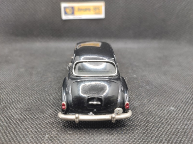 RENAULT FREGATE PRESIDENTIELLE - CAMA - N° 8 - 1/43 | Renault Frégate Présidentielle - 8 |