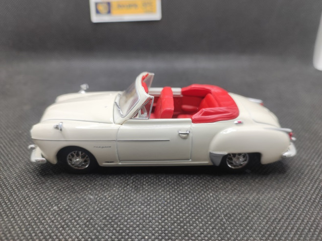RENAULT FREGATE CABRIOLET 1956 - ELIGOR - N° 124 - 1/43 | Renault Frégate Cabriolet de 1956 - 124 |