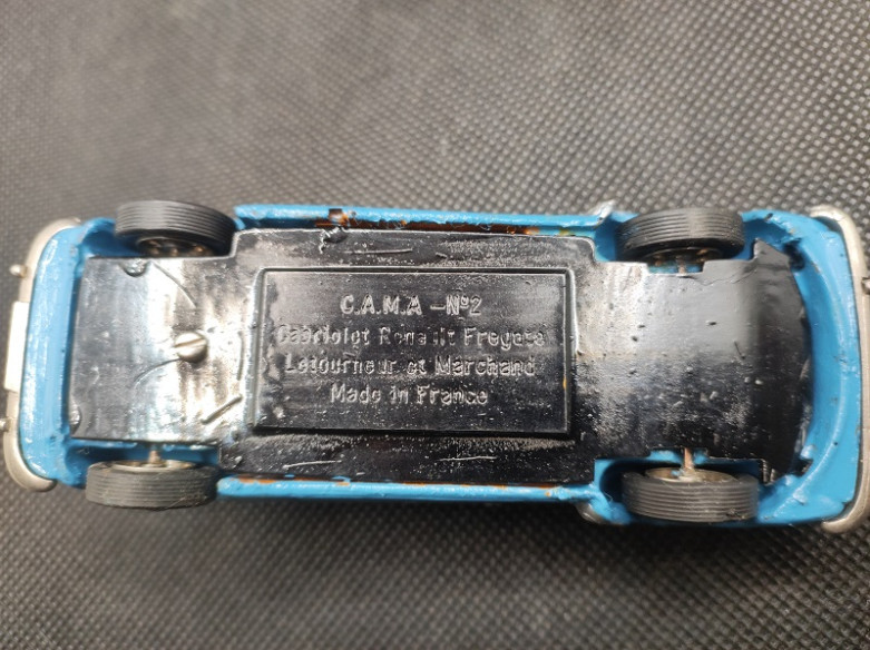 RENAULT FREGATE CABRIOLET LETOURNEUR ET MARCHAND - CAMA -N° 2 - 1/43 | Renault Frégate Cabriolet Letourneur et Marchand - 2 |